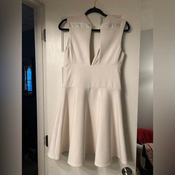 Halston Heritage White Sleeveless Mini Dress - Picture 3 of 3